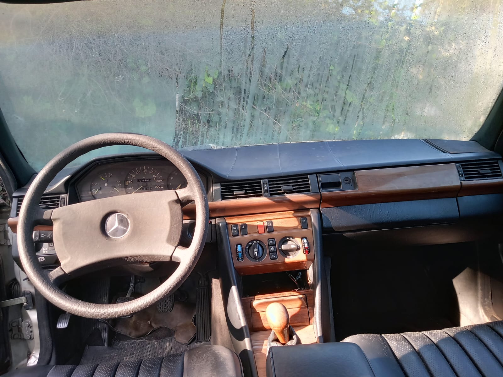 MERCEDES 300D