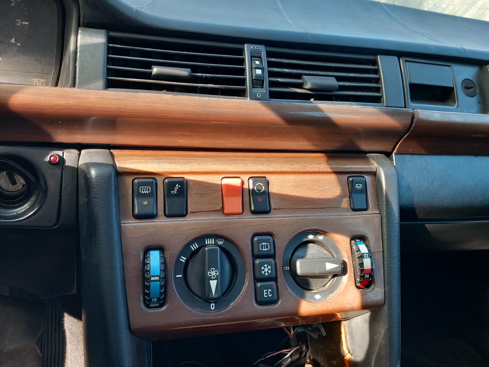 MERCEDES 300D