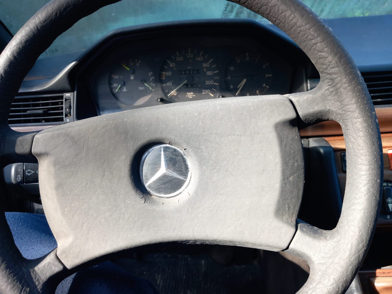 MERCEDES 300D